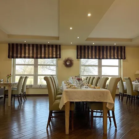 Diva Kacica Restaurant & Pansion Guest house Komarno