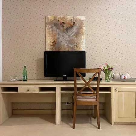 Diva Kacica Restaurant & Pansion 3*