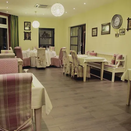 Divá Kačica Restaurant&pansion